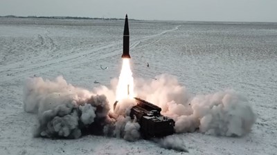 View - 	Quân sự thế giới (12-3): Tên lửa Patriot bị tên lửa Iskander phá hủy
